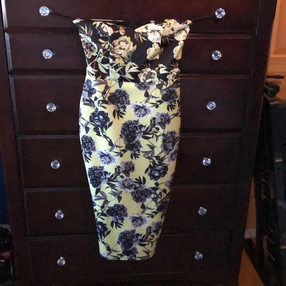 Strapless dress